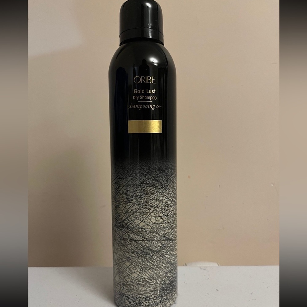 Oribe Gold Lust Dry Shampoo - Black and Gold